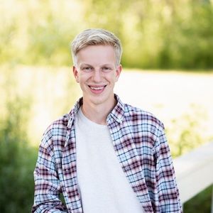 Meet your Posher, Cameron